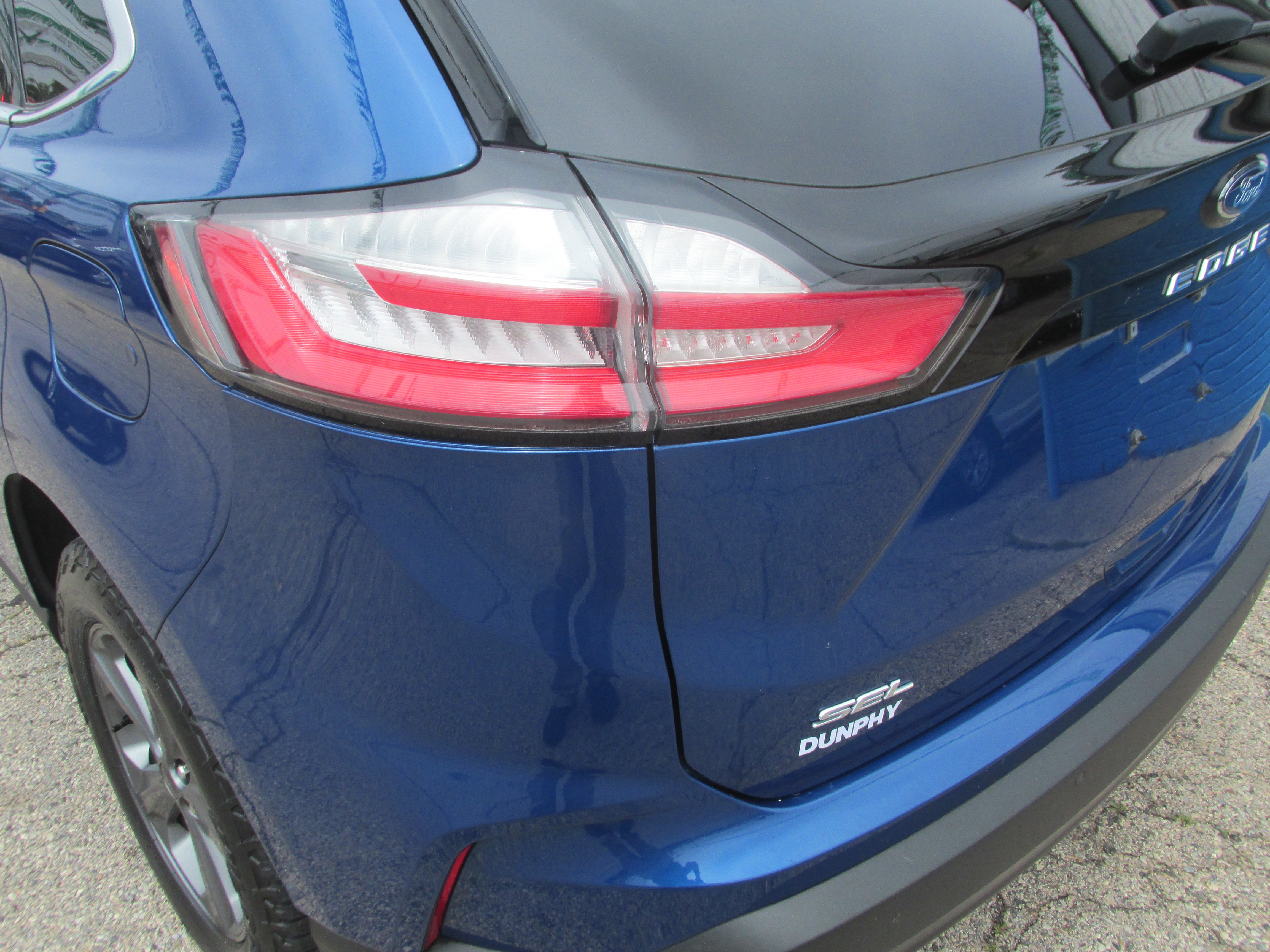 Certified 2022 Ford Edge SEL w/ Sport Appearance Package image 11