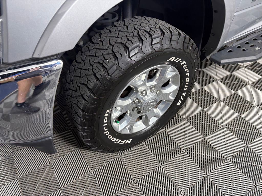 Used 2022 RAM 2500 Laramie AWD/4WD image 9