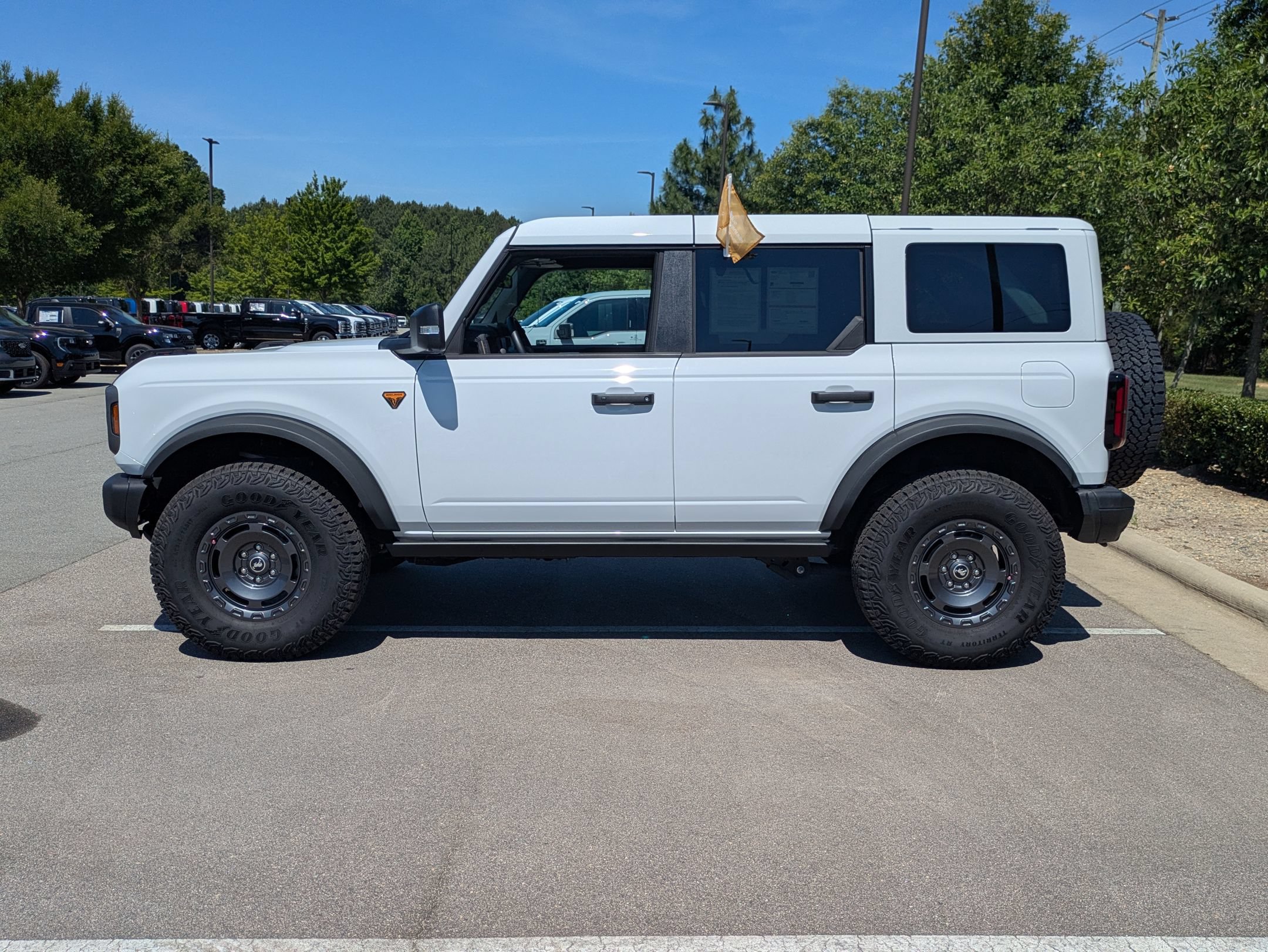 Certified 2025 Ford Bronco Badlands AWD/4WD image 7