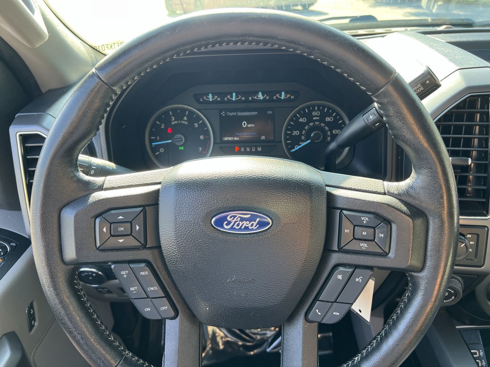 Certified 2019 Ford F150 XLT w/ Equipment Group 302A Luxury AWD/4WD image 16