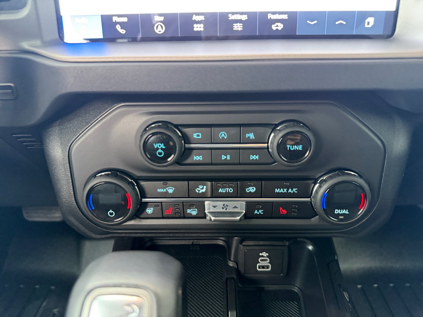 Certified 2026 Ford Bronco Outer Banks AWD/4WD image 22