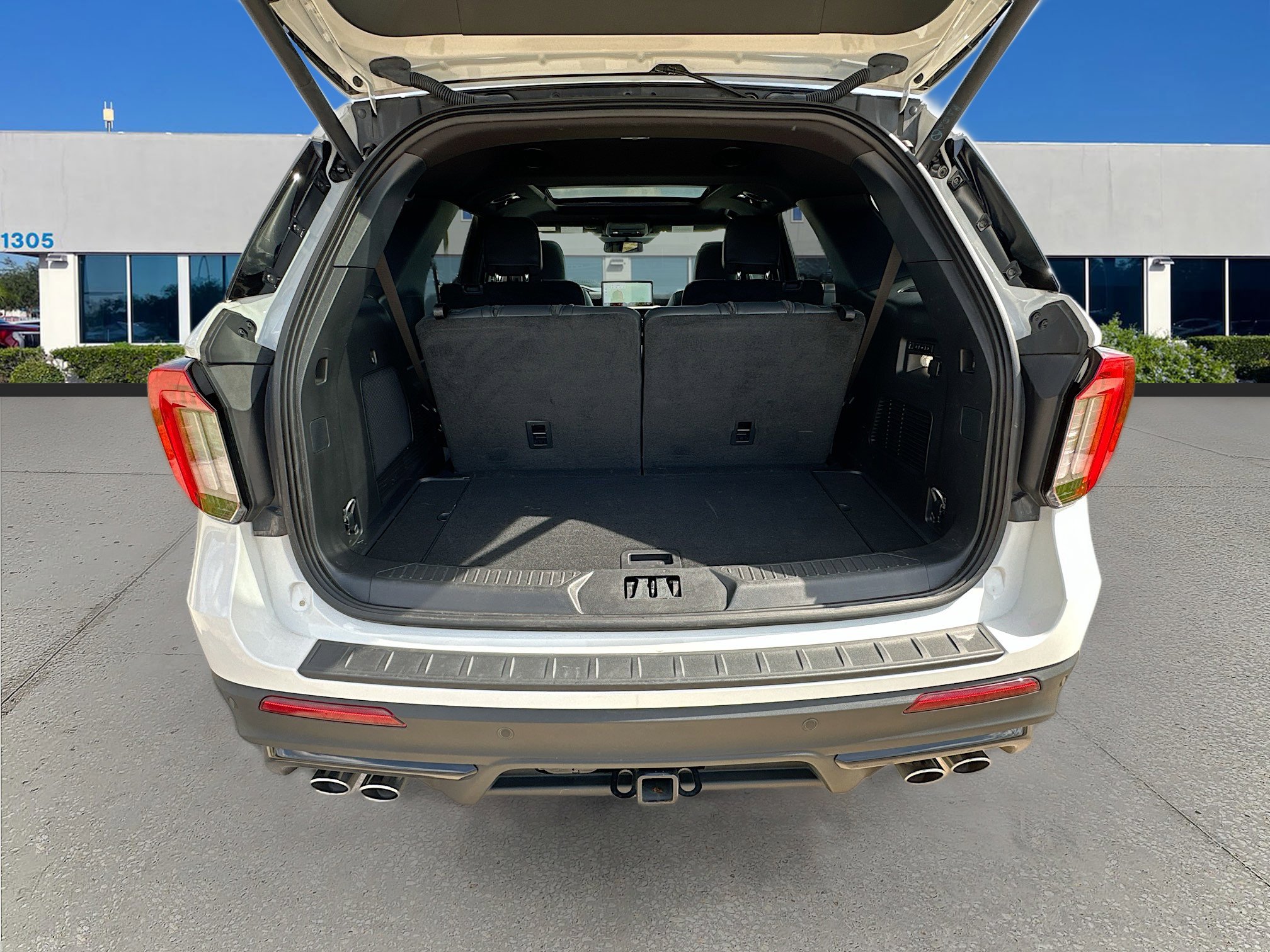 Certified 2025 Ford Explorer ST AWD/4WD image 34