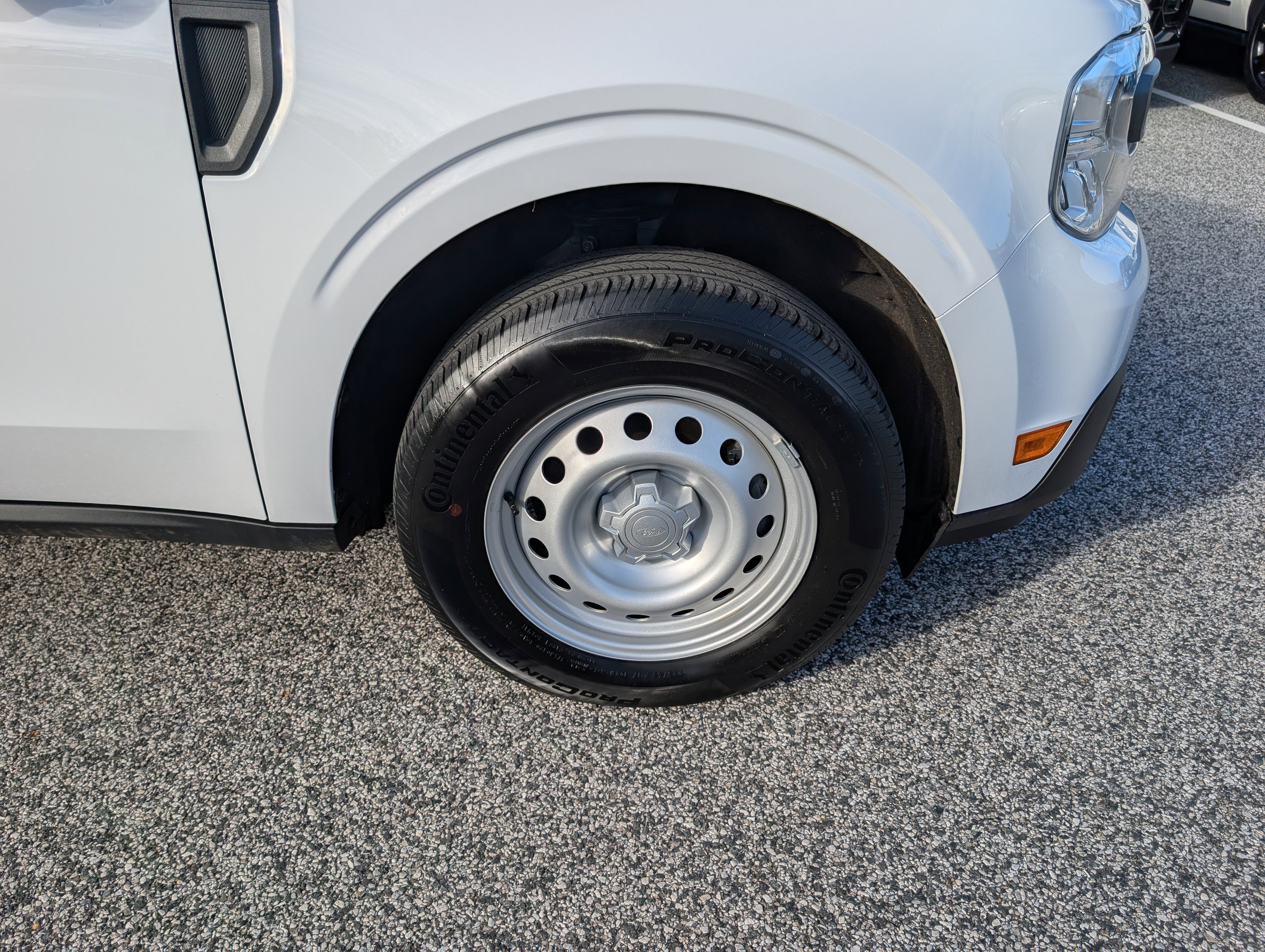 Certified 2024 Ford Maverick XL image 11