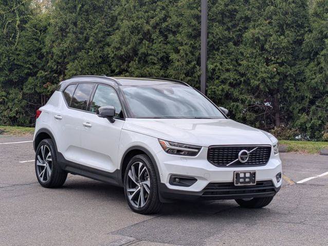 Used 2019 Volvo XC40 T5 R-Design AWD/4WD image 1