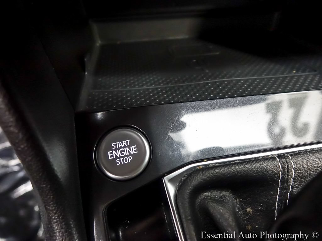 Used 2022 Volkswagen Tiguan SE AWD/4WD image 14