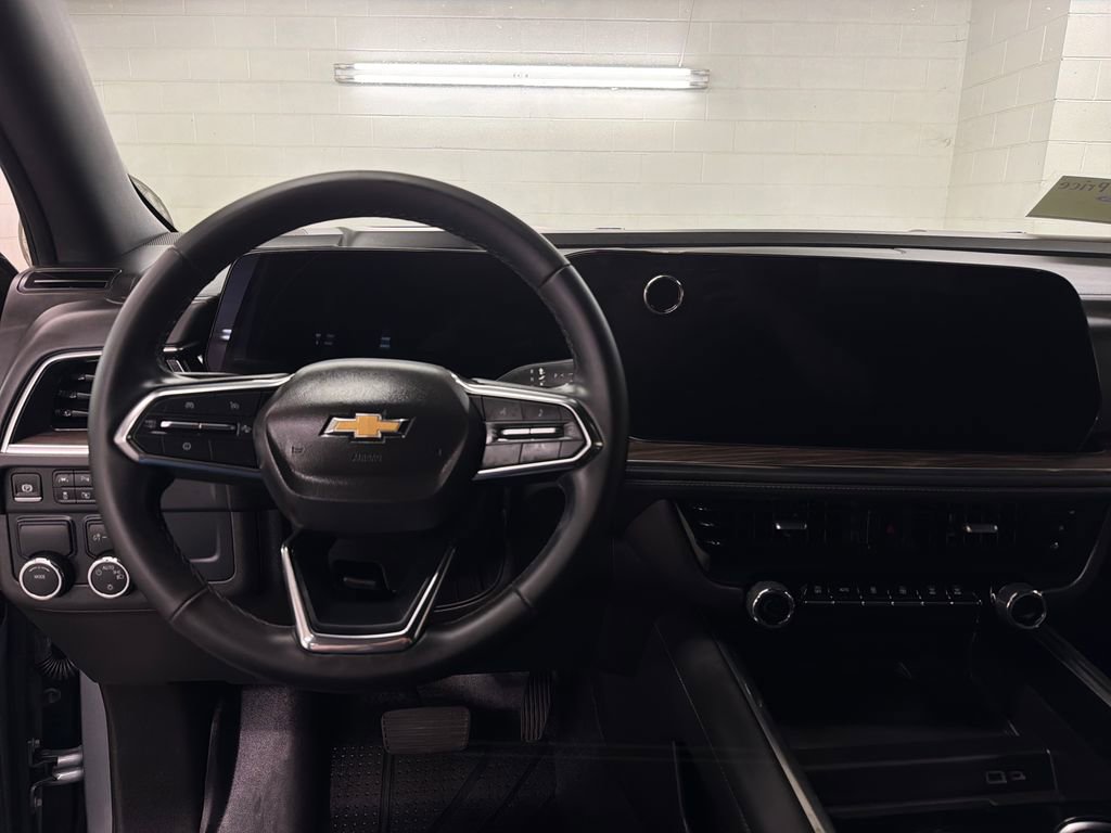 Used 2025 Chevrolet Tahoe LS w/ LPO, Dark Essentials Package RWD image 9
