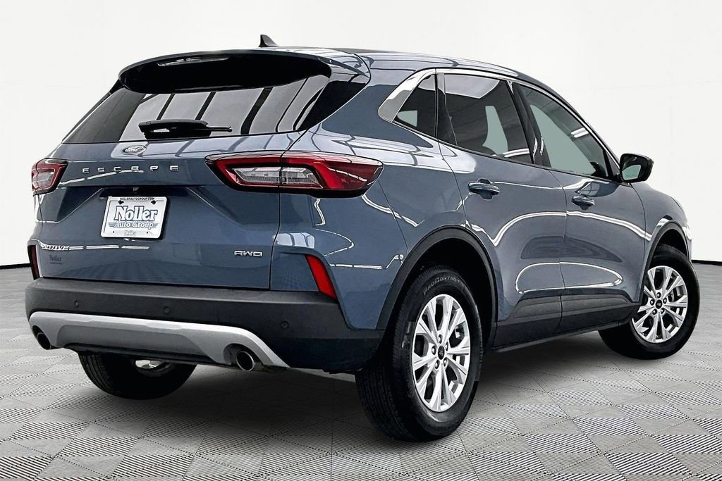 Certified 2024 Ford Escape Active w/ Tech Pack #2 image 4