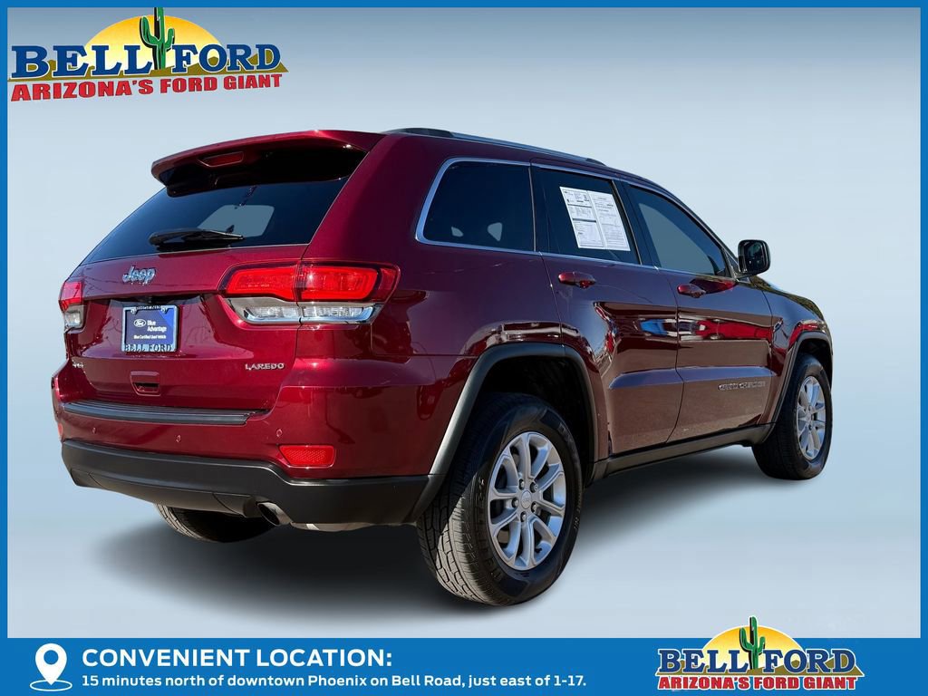 Used 2021 Jeep Grand Cherokee Laredo image 3