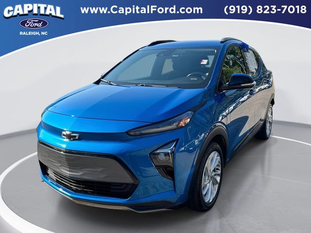 Used 2023 Chevrolet Bolt EUV LT w/ Driver Confidence Package FWD image 1