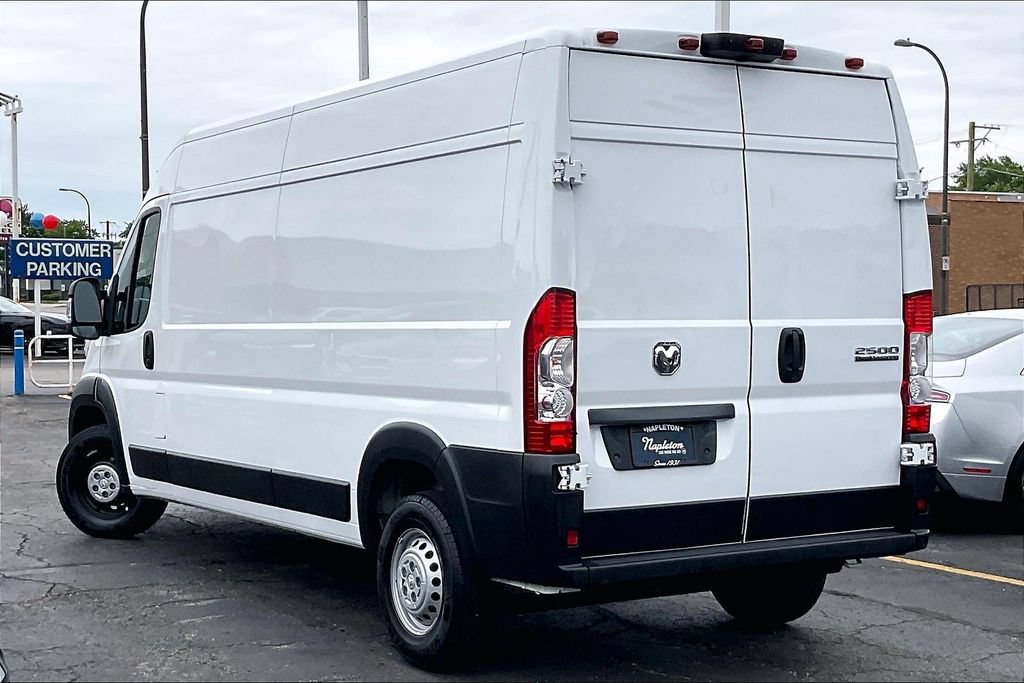 Used 2025 RAM ProMaster 2500 w/ Convenience Group FWD image 10