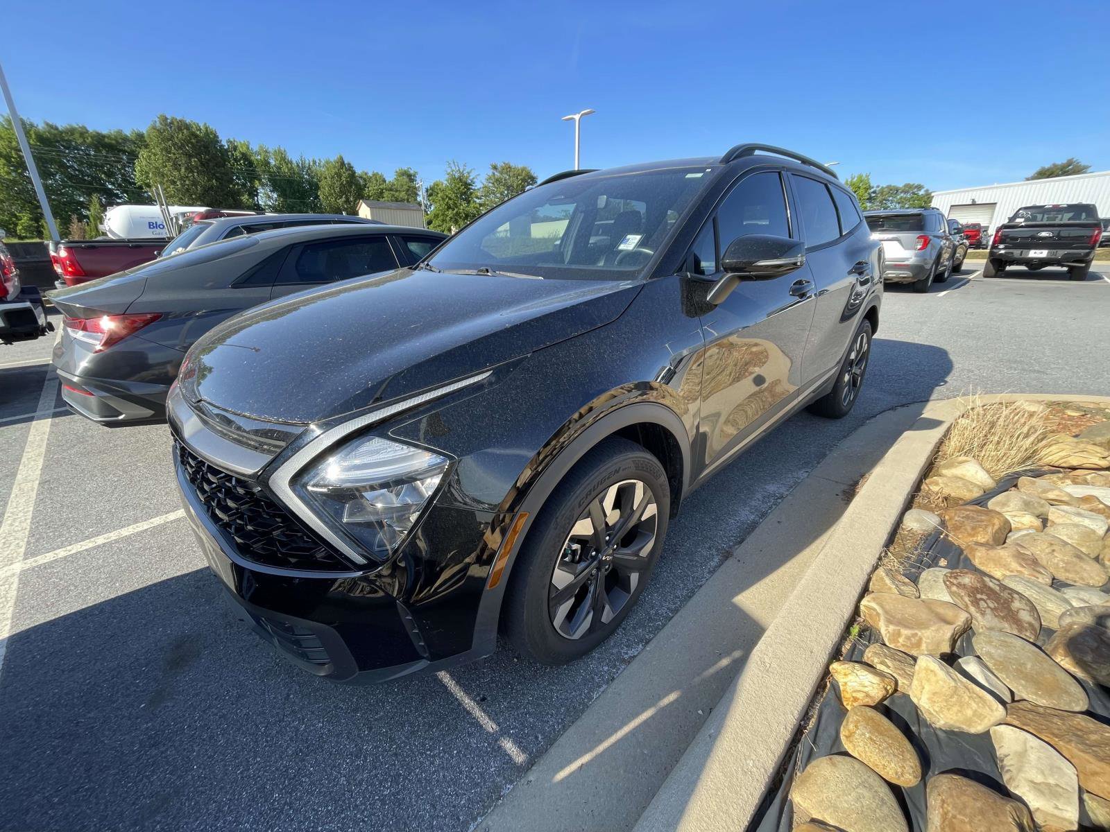 Used 2023 Kia Sportage X-Line w/ X-Line Premium Package AWD/4WD image 3