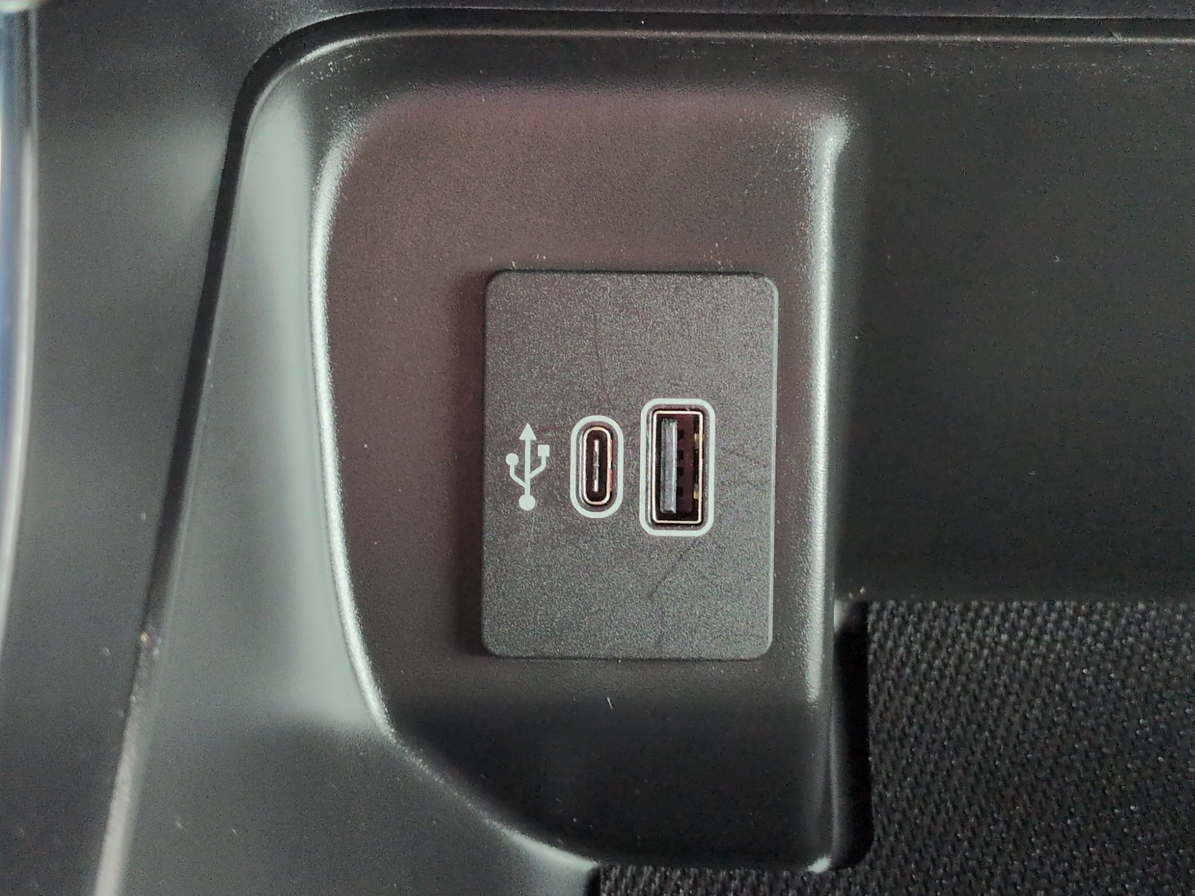 Certified 2025 Ford F150 STX w/ Equipment Group 200A RWD image 19
