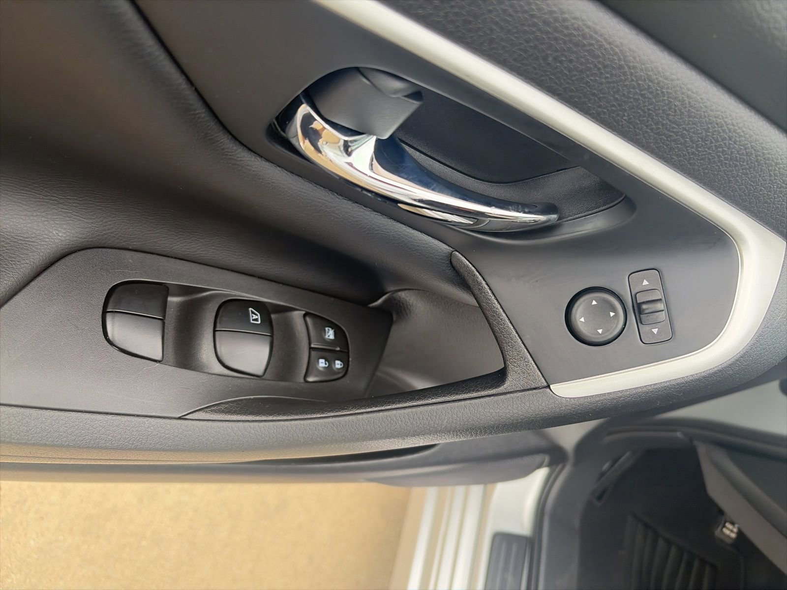 Used 2017 Nissan Altima 2.5 S w/ Power Driver Seat Package image 13