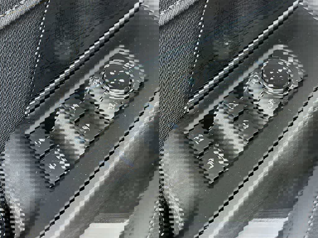 Certified 2022 Ford F150 XLT w/ Equipment Group 302A High image 28