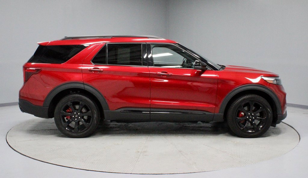 Certified 2022 Ford Explorer ST w/ Equipment Group 401A image 6