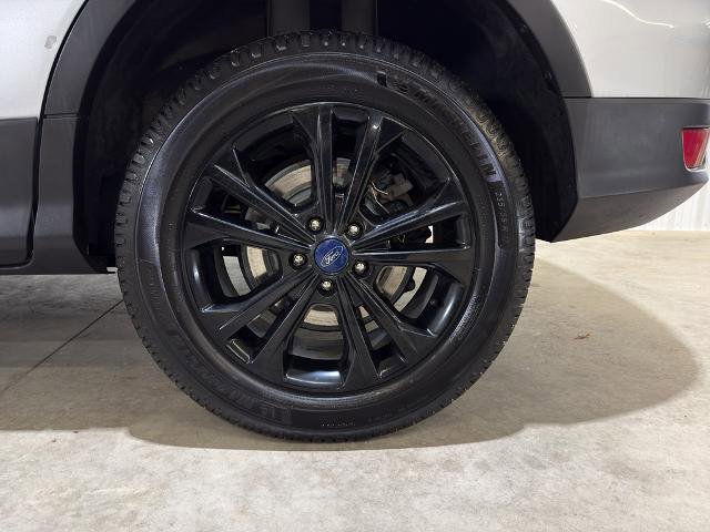 Certified 2018 Ford Escape SE image 10
