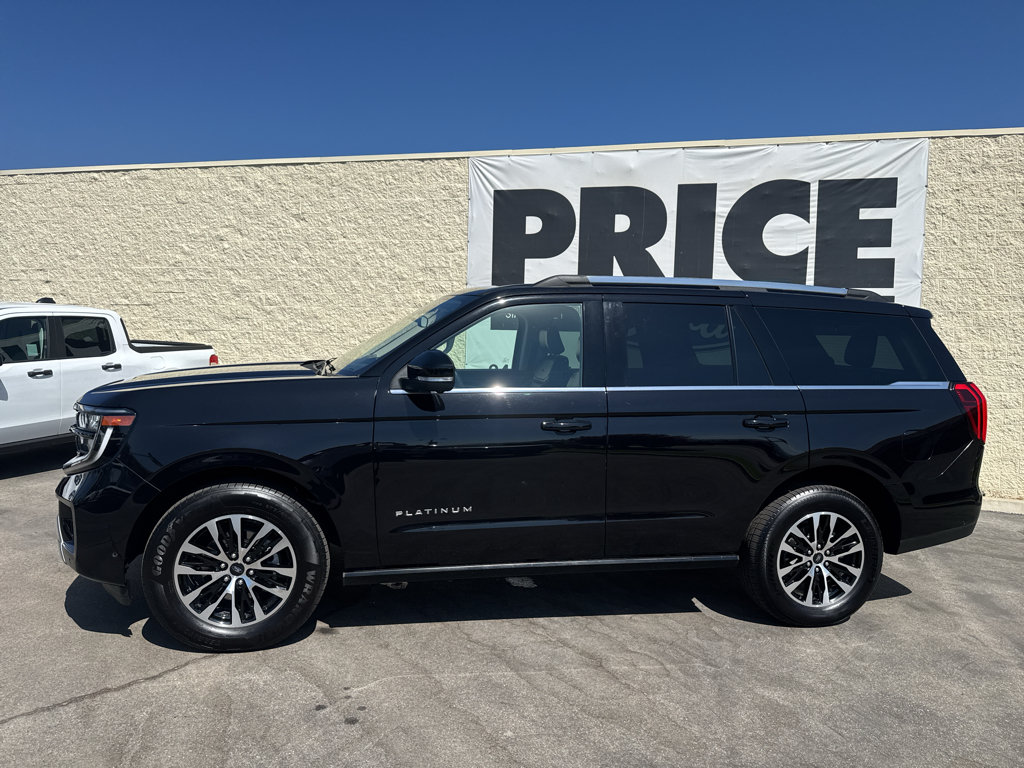 Certified 2025 Ford Expedition Platinum AWD/4WD image 2