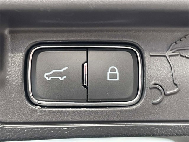 Certified 2025 Ford Explorer Active image 9