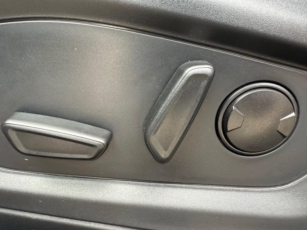 Certified 2025 Ford Explorer Active w/ Active Comfort Package image 21