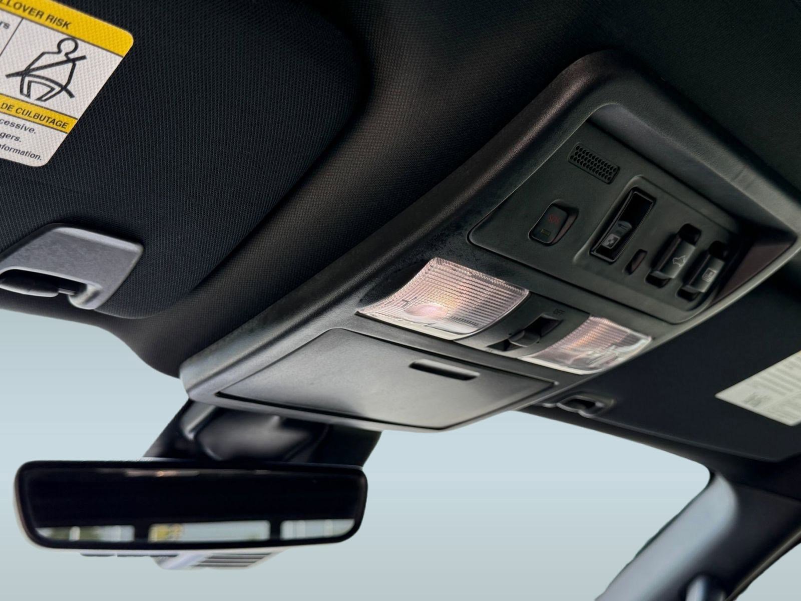 Used 2024 Nissan Titan PRO-4X w/ Pro-4x Convenience Package image 18