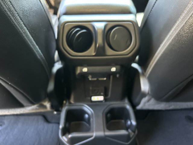 Used 2023 Jeep Gladiator Sport AWD/4WD image 25