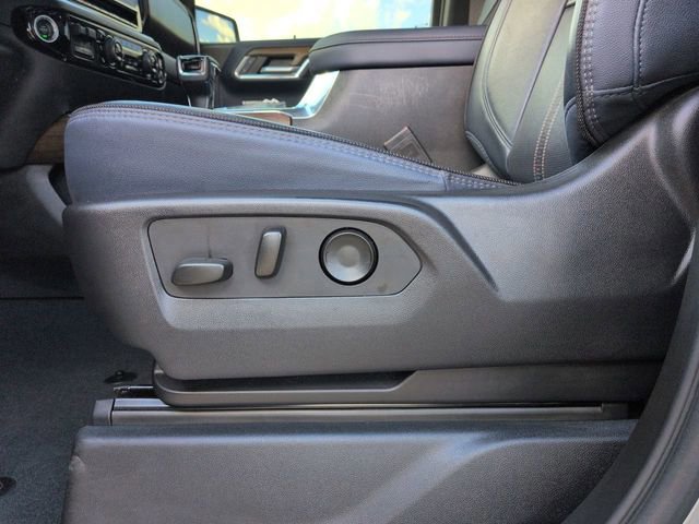 Used 2023 Chevrolet Silverado 1500 High Country image 24