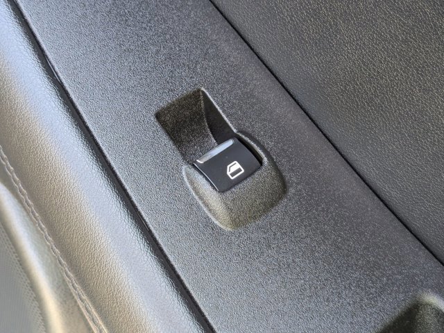 Certified 2023 Ford Edge SEL w/ Convenience Package image 37