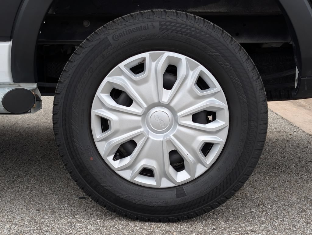 Certified 2025 Ford Transit 250 Low Roof w/ Exterior Upgrade Package RWD image 26