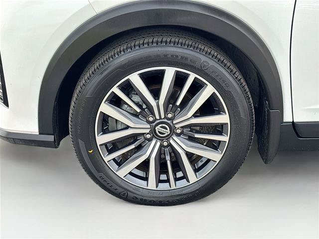 Used 2021 Nissan Kicks SV FWD image 30