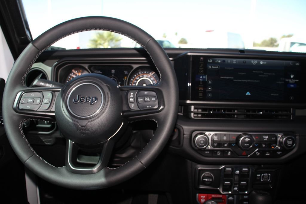 Used 2025 Jeep Gladiator Mojave AWD/4WD image 17