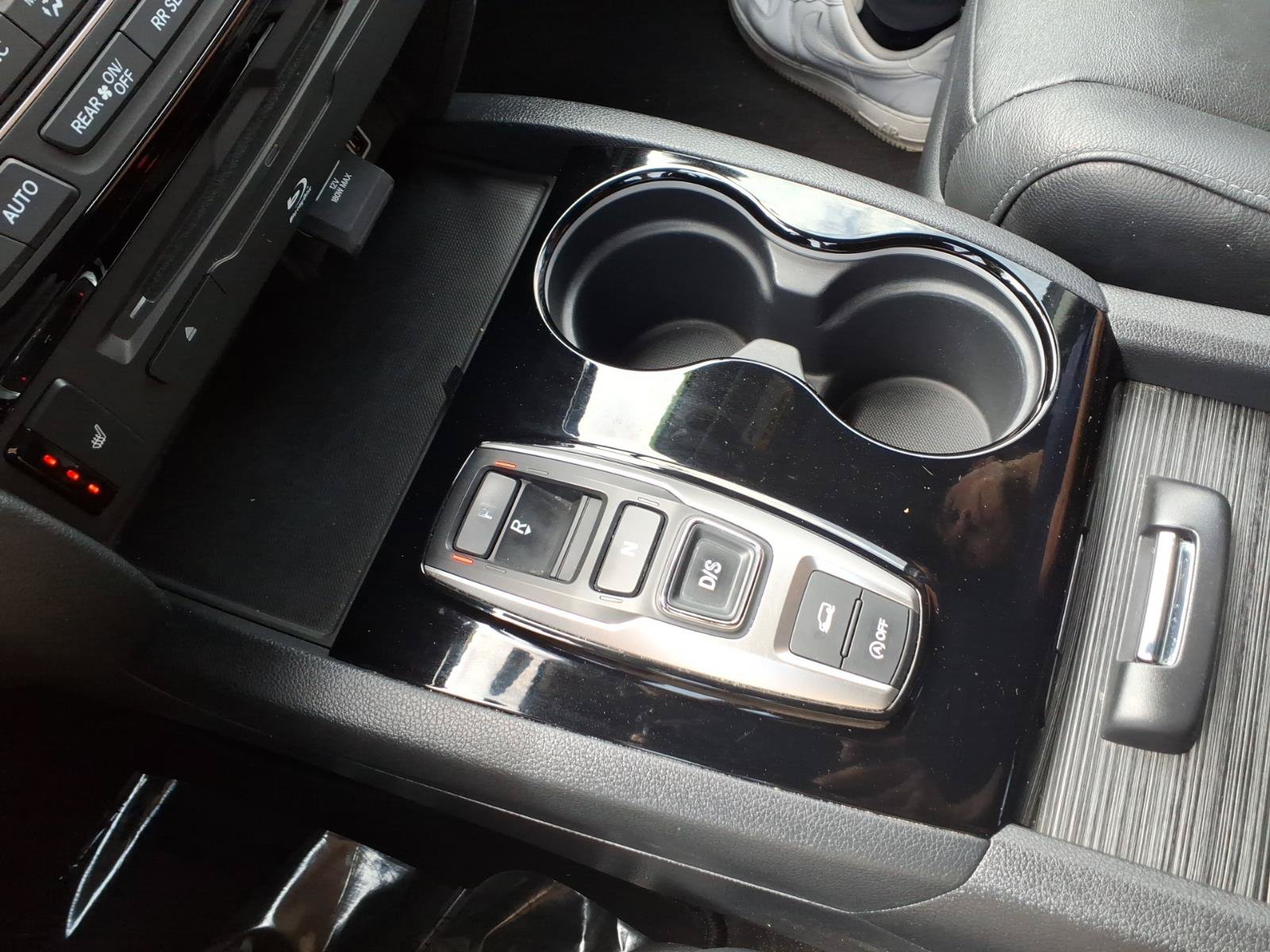 Used 2019 Honda Pilot Touring image 19