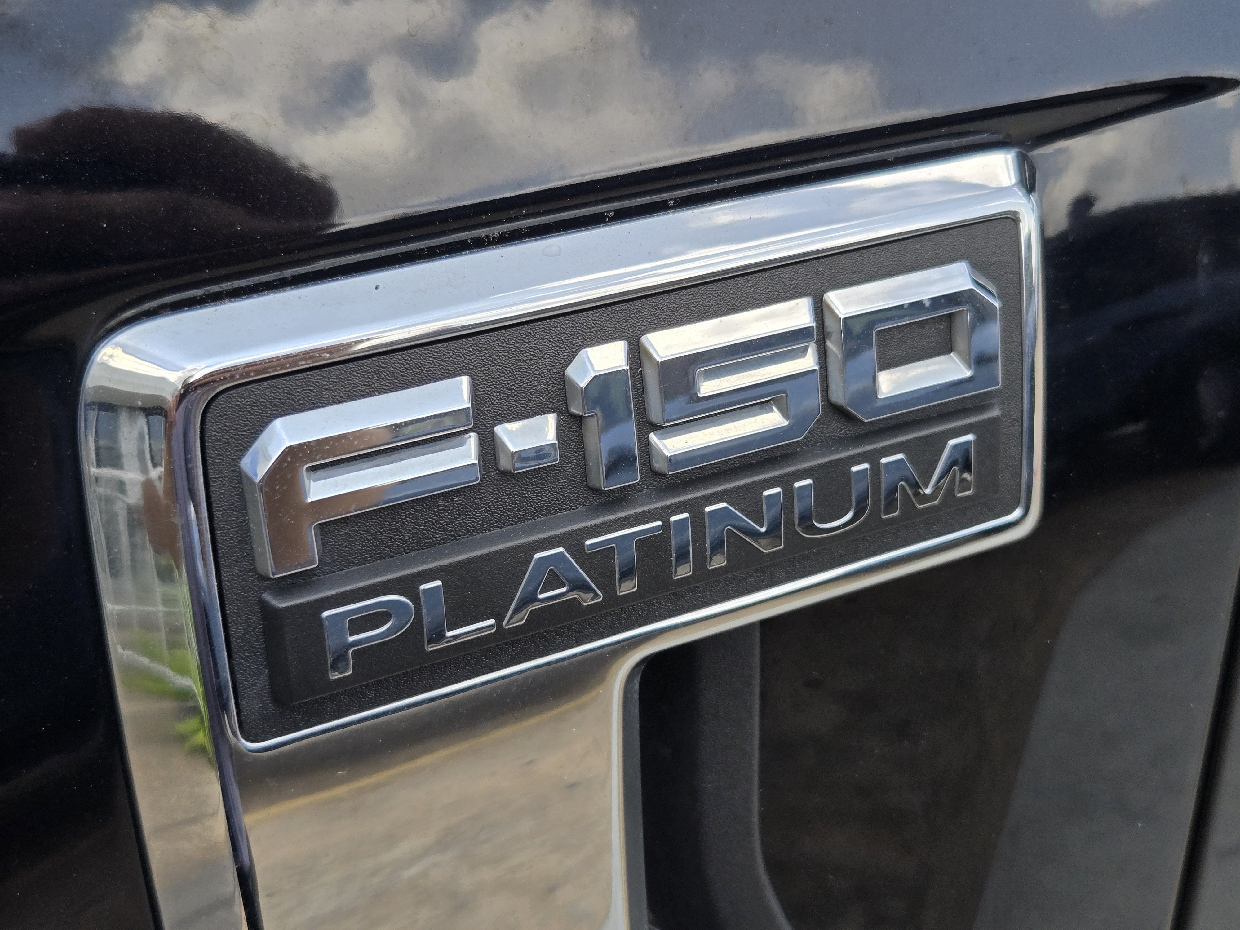 Certified 2022 Ford F150 Platinum w/ Equipment Group 701A High RWD image 8