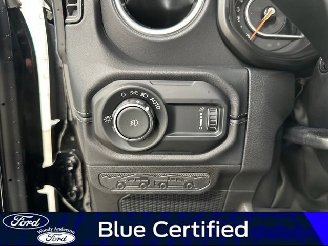 Used 2024 Jeep Wrangler Unlimited Sahara w/ Technology Group image 20
