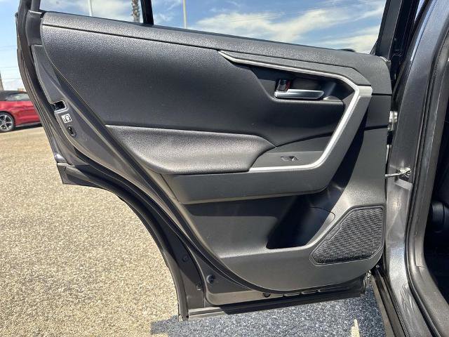 Used 2019 Toyota RAV4 XLE FWD image 24