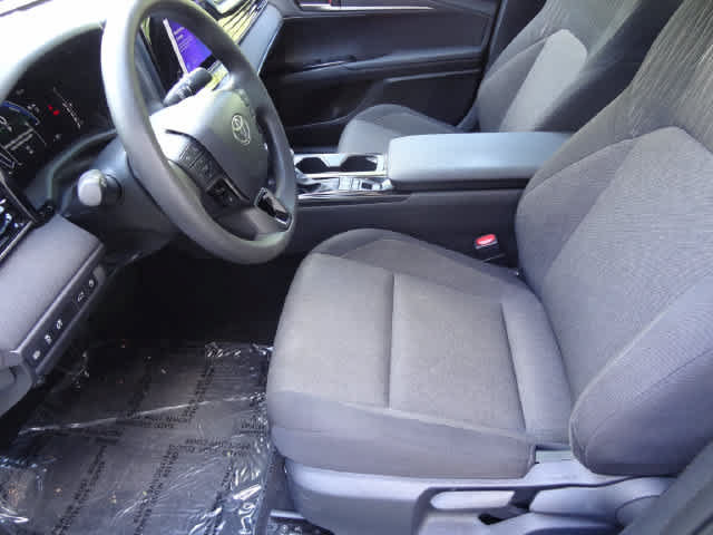 Used 2025 Toyota Camry LE FWD image 6