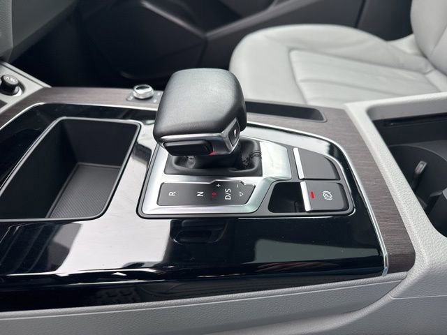 Used 2022 Audi Q5 2.0T Premium w/ Convenience Package image 19