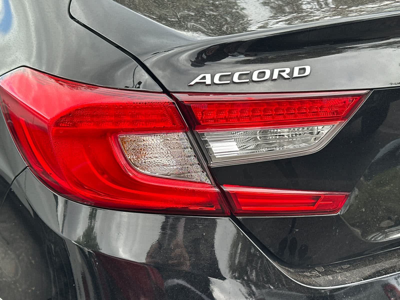 Used 2019 Honda Accord EX image 10