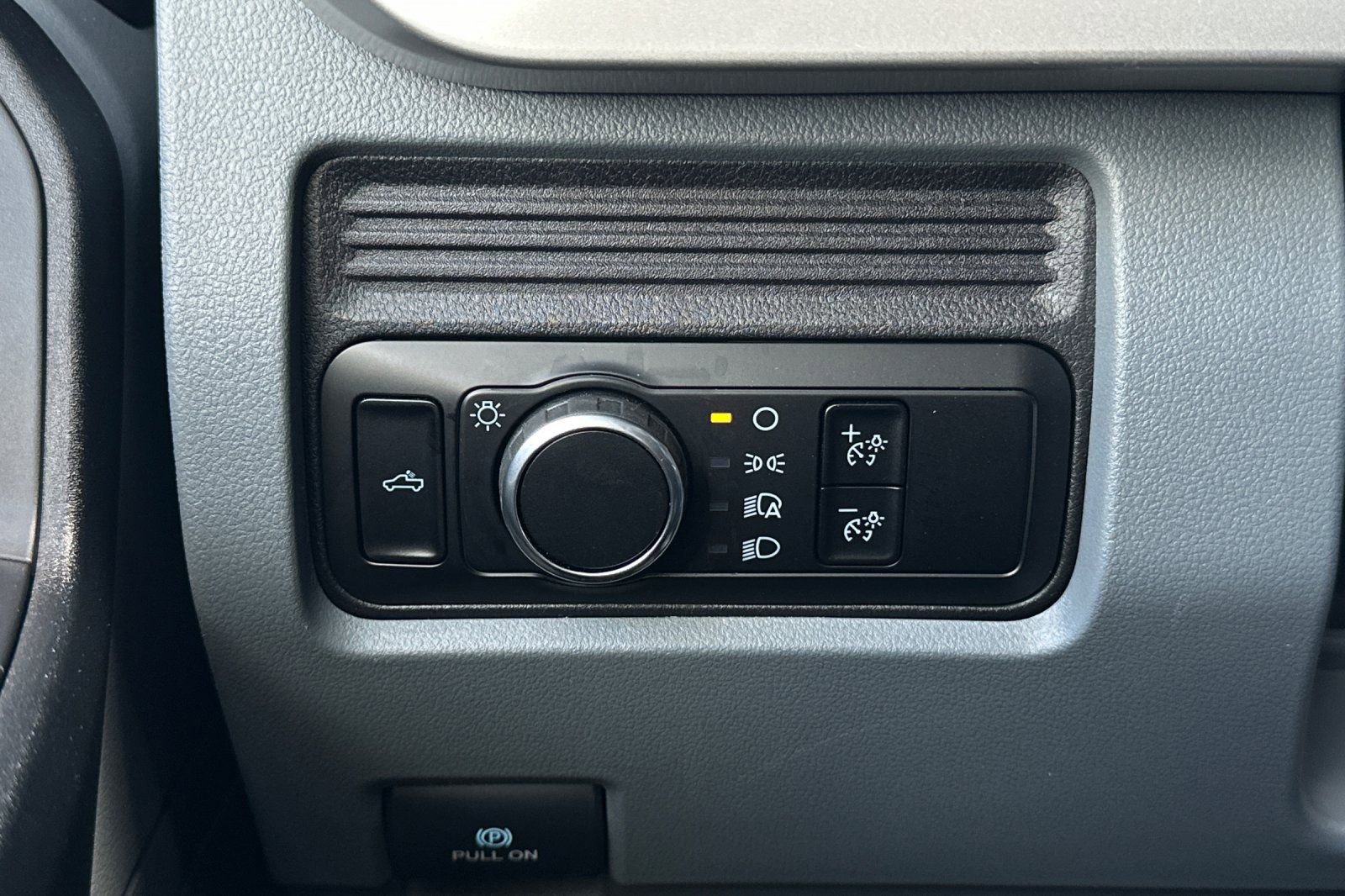 Certified 2025 Ford F250 XL image 25