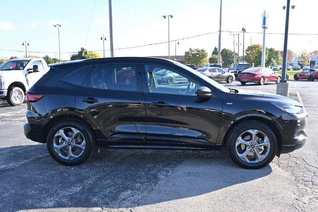 Certified 2024 Ford Escape ST-Line w/ Tech Pack #1 AWD/4WD image 8