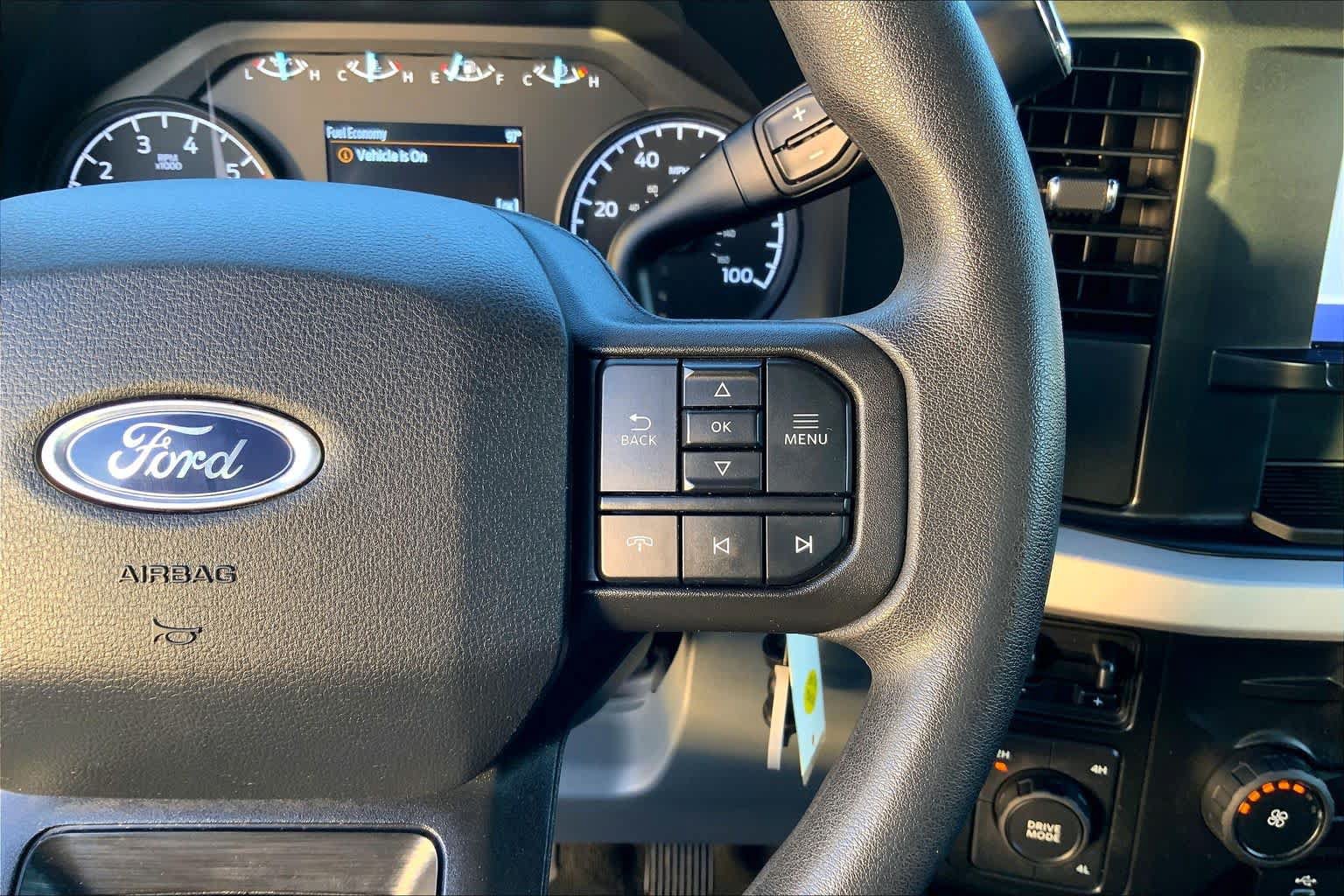 Certified 2025 Ford F250 XLT AWD/4WD image 25