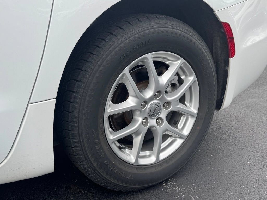 Used 2022 Chrysler Pacifica Touring-L FWD image 31