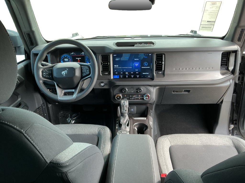 Certified 2025 Ford Bronco 2-Door AWD/4WD image 31