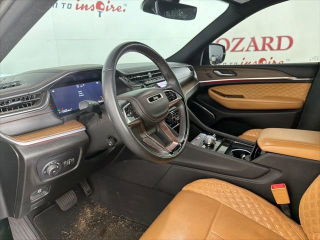 Used 2022 Jeep Grand Cherokee L Summit w/ Luxury Tech Group V image 12