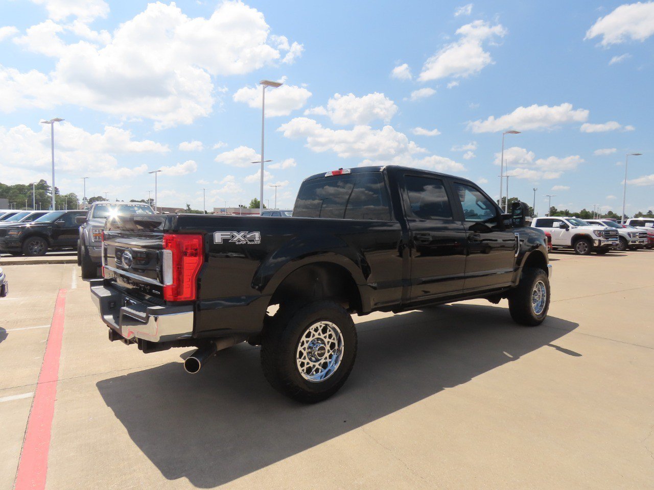 Certified 2017 Ford F250 XL w/ STX Appearance Package AWD/4WD image 11