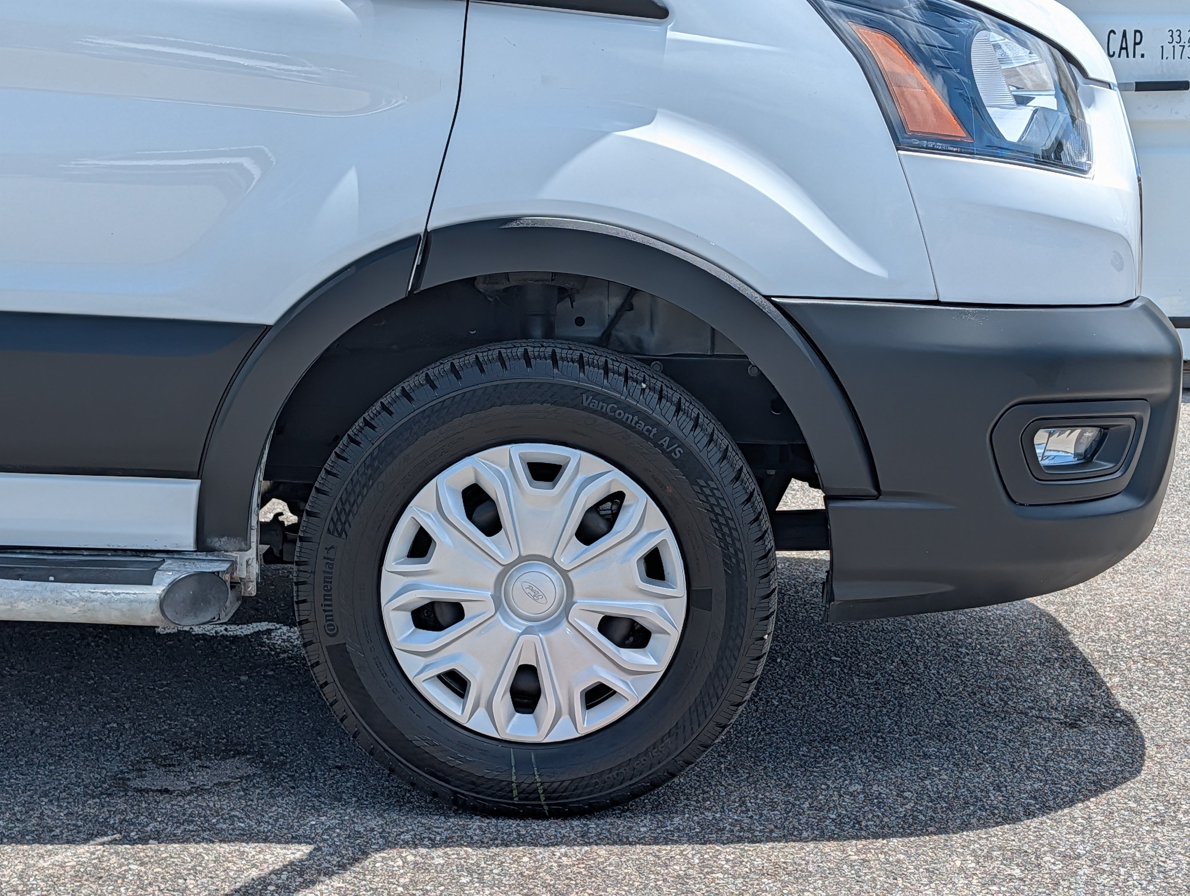 Certified 2025 Ford Transit 250 Low Roof w/ Exterior Upgrade Package RWD image 11