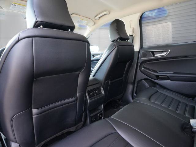 Certified 2024 Ford Edge SEL w/ Convenience Package AWD/4WD image 17