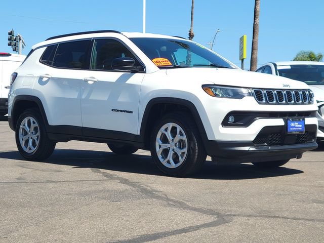 Used 2024 Jeep Compass Latitude AWD/4WD image 28