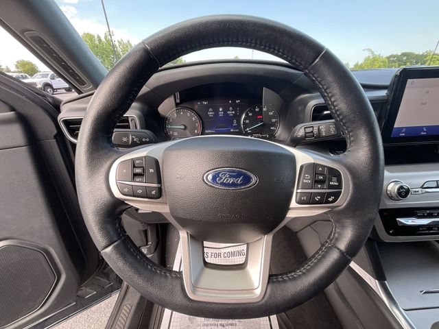 Certified 2022 Ford Explorer XLT w/ Equipment Group 202A AWD/4WD image 15