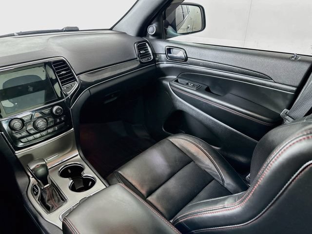 Used 2020 Jeep Grand Cherokee Trailhawk w/ Trailhawk Luxury Group AWD/4WD image 30