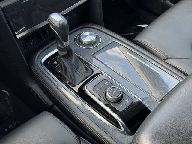 Used 2021 Nissan Armada SV w/ SV Appearance Package image 24